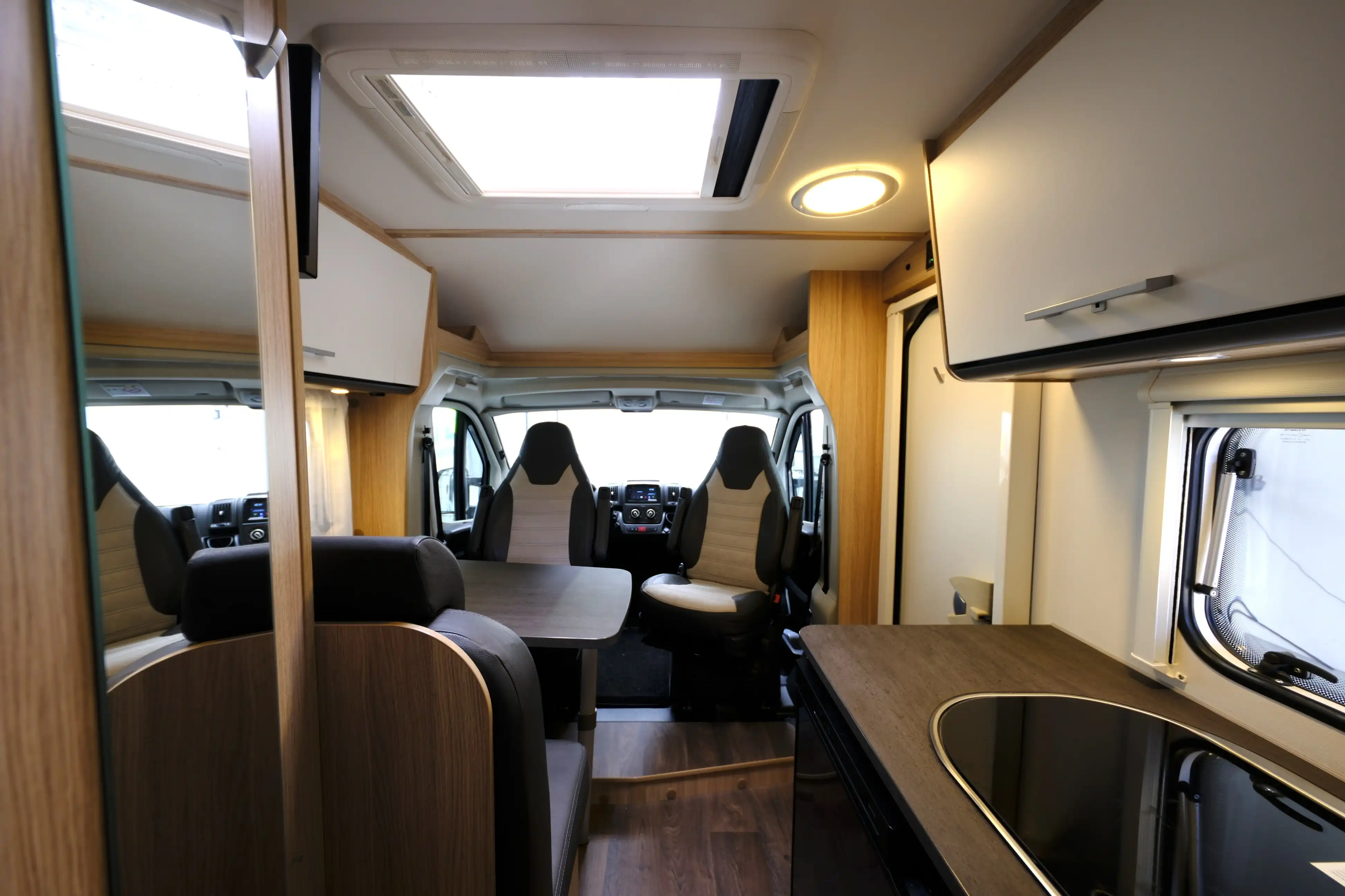 SUNLIGHT V 66 Adventure Edition